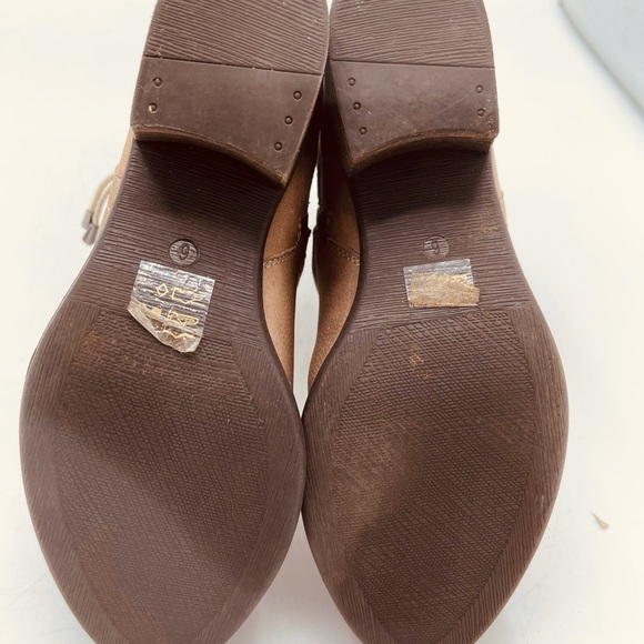 STEVE MADDEN ALL LEATHER ACCENT BOOTIES IN TAN - Picture 14 of 14